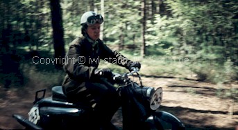  ein SR56Wiesel im Gel�nde 